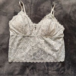 AERIE Silver Gray Lacey Sexy wirefree bra bralette Camisole Crop Top Size M EUC